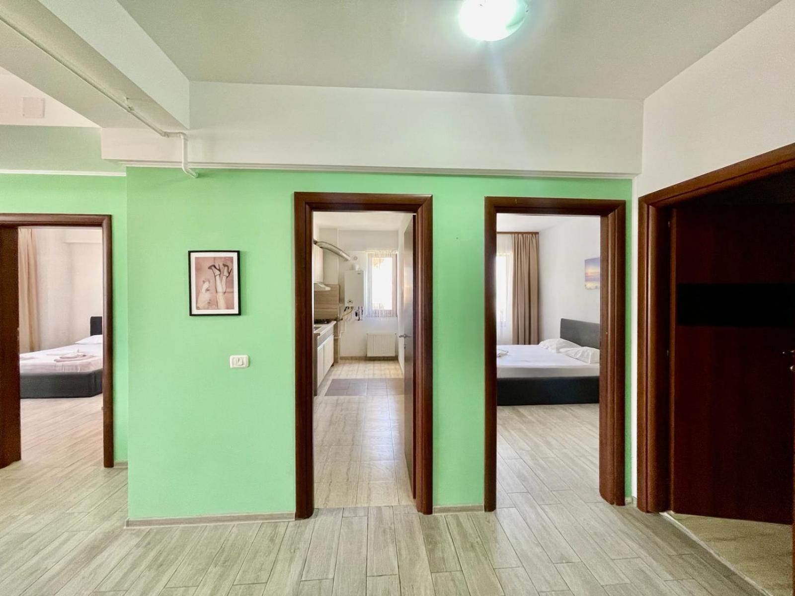 Apartamento Summerland Apartmants Mamaia Nord Exterior foto