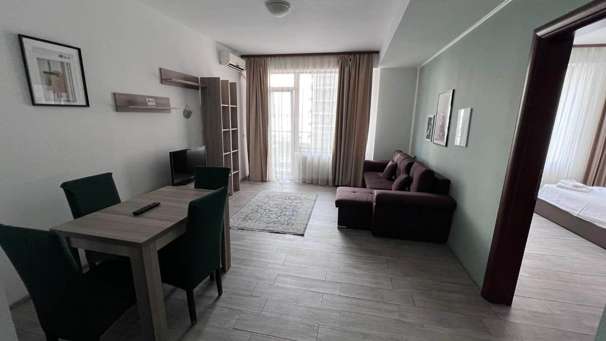 Apartamento Summerland Apartmants Mamaia Nord Exterior foto